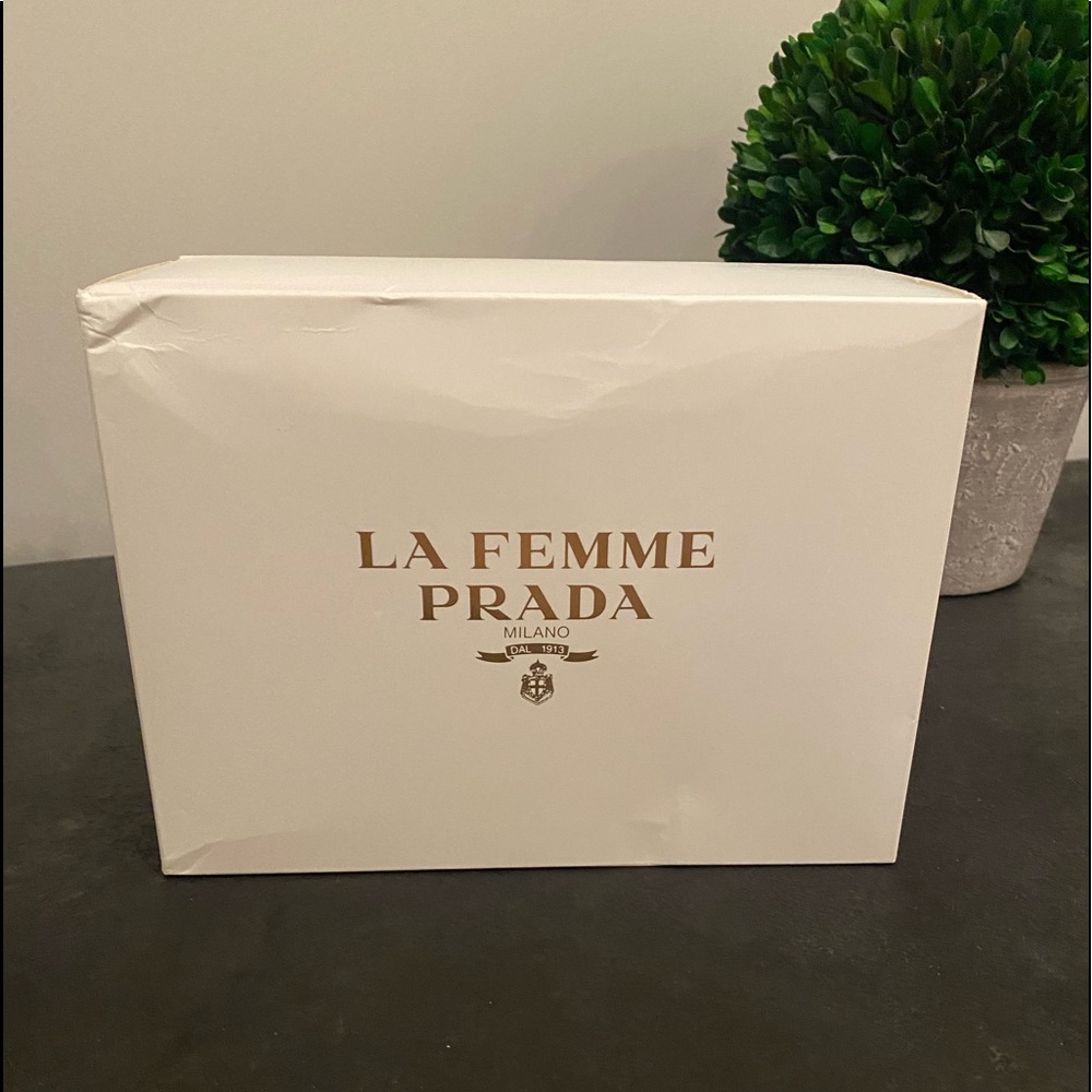 Prada perfume / makeup bag